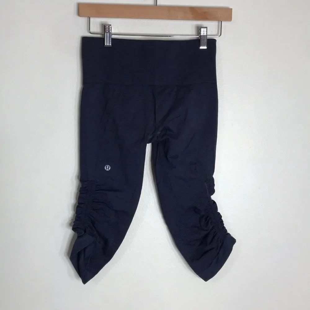 Lululemon ladies flow and go crop leggings size 4 athletic gym workout